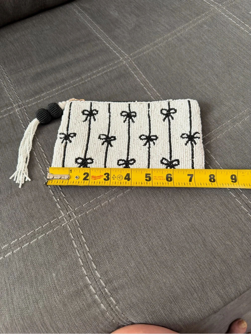 Beaded Bow Pattern Wristlet Pouch - White and Black